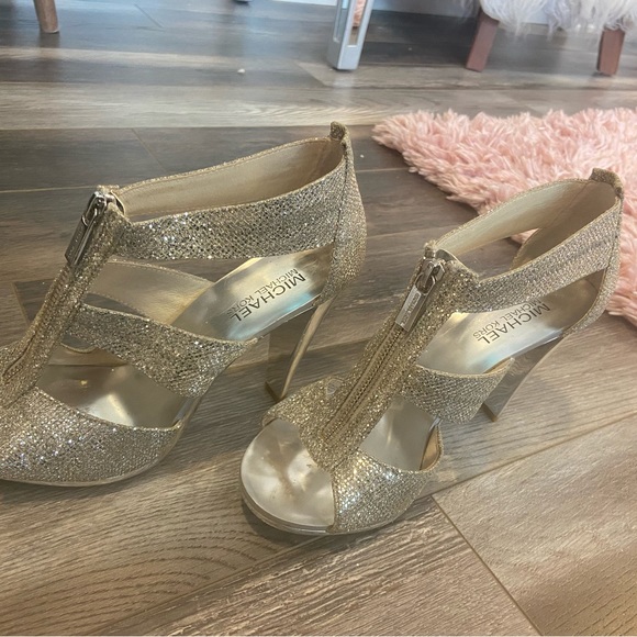 MK shoes - Picture 5 of 8